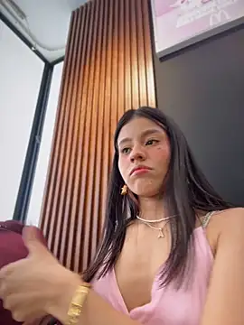 Alejandra_ospina - FINGERING PUSSY + SPIT PUSSY + TOPLES🥵