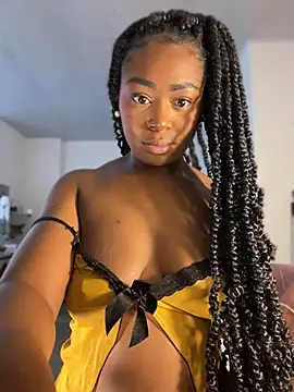 Cynthia_es - Show tits