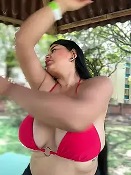 Issane_Peru - Ged naked and you play my pussy