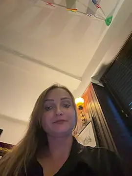 SaintlyRiskyAnnebelle - Squirt in church ⛪️ close organist
