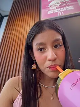 Alejandra_ospina - FINGERING PUSSY + SPIT PUSSY + TOPLES🥵