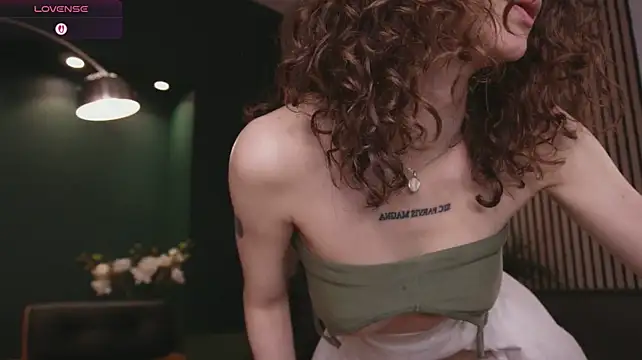 Curly_Moon - pinch nipples