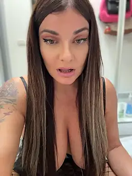 JessycaFlame - Ride dildo +squirt