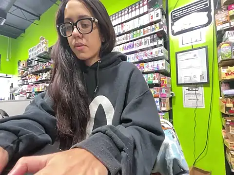 C00k13kat - get naked for rest of stream