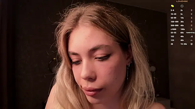 Leila_Vanilla - topless