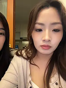 Yomi009 - KTV全裸上半身乳交😳