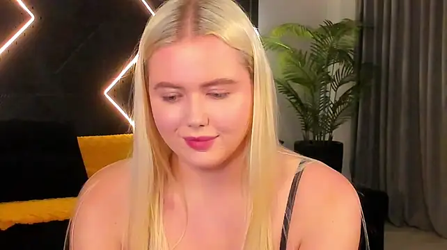 Julia_robertson - ❤️all naked + 67with tits💞
