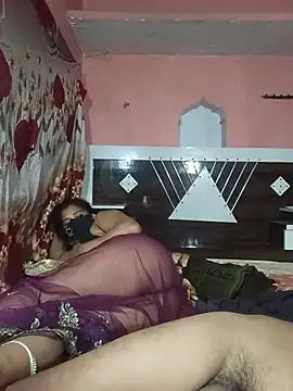 Hot_Indiancpl