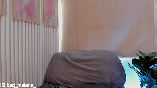 Bad_malena - Hard spanking with oil
