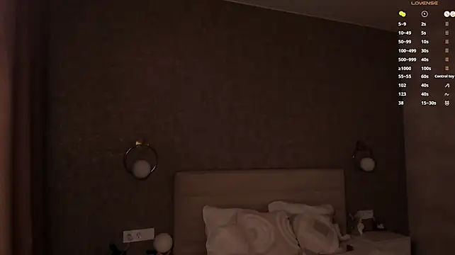 Leila_Vanilla - topless