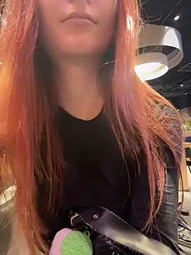 SaintMaya - Show her pussy and spank her🍓💕🥰