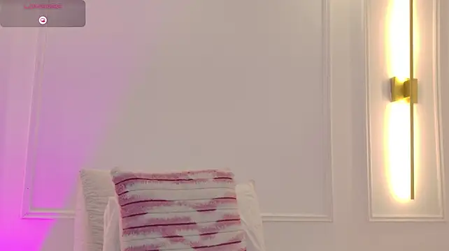 Mia_rom11 - dildo in my wet pussy