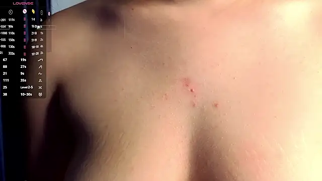 Juuulia_ - flash tits