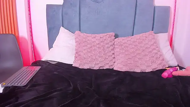 Pamela_scott069