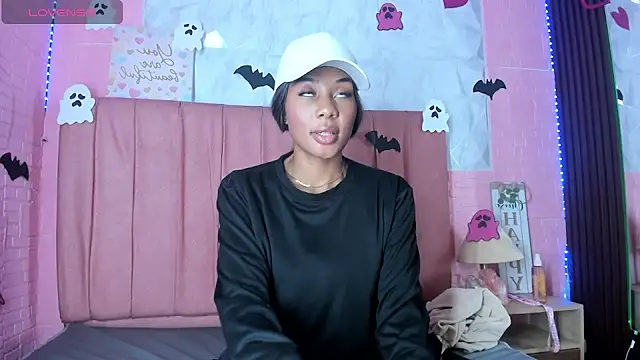 Maddisonhotpri - show tits