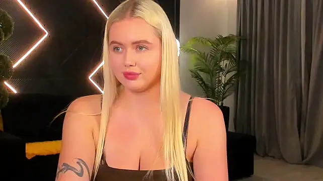 Julia_robertson - ❤️all naked + 67with tits💞