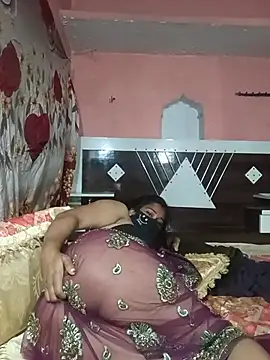 Hot_Indiancpl