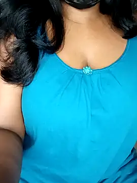 Mallu_karthika - Oil my boobies
