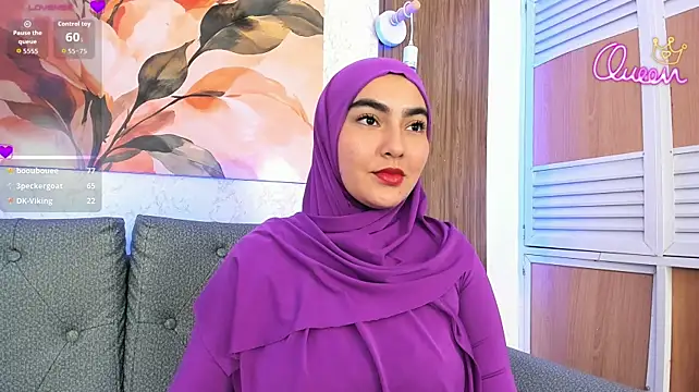 Malika_Noor - Slow bounce with her tits in front of th