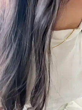 MystiqueXXX - FINGERING PUSSY IN PUBLIC RECEPTION😈