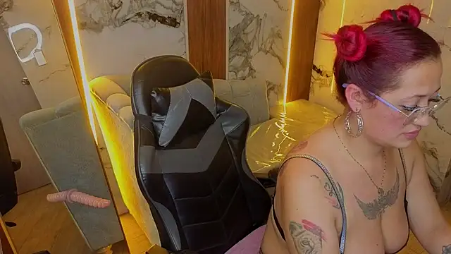 Red_Lov_v - show pussy