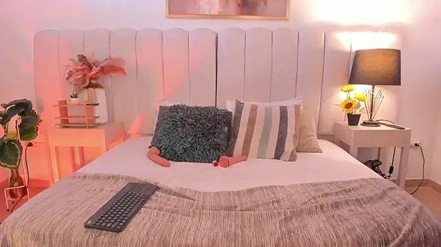 Leah_bloom_ - striptease and fuck my pussy