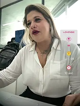 Kahreal - SQUIRT NA LOJA DE CARROS