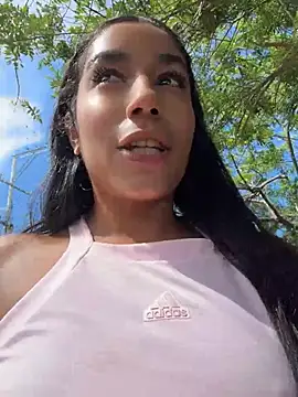 SaryJonex - DILDO RIDE AND SECOND SQUIRT IN PUBLIC!!