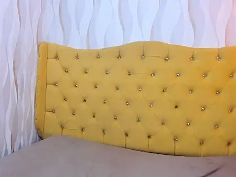 Rosypage - Show tits and spit them