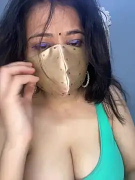 Pari8822 - Boobs suck