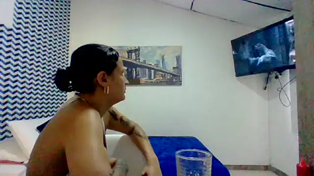 Naiely_Naides - MORE SQUIRTING TSUNAMI+ control 1 min