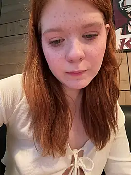 Freaky__Nikki - sloppy fingering on sofa at kfc riksy