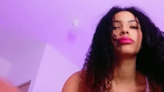 Littleebonny - RIDE DILDO 🔥