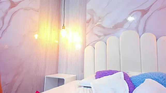 Arietta_skinny - Stimulate clit under my panty 🍒💦