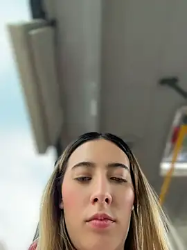 Kloe__t18 - Control lush at bus 5 min