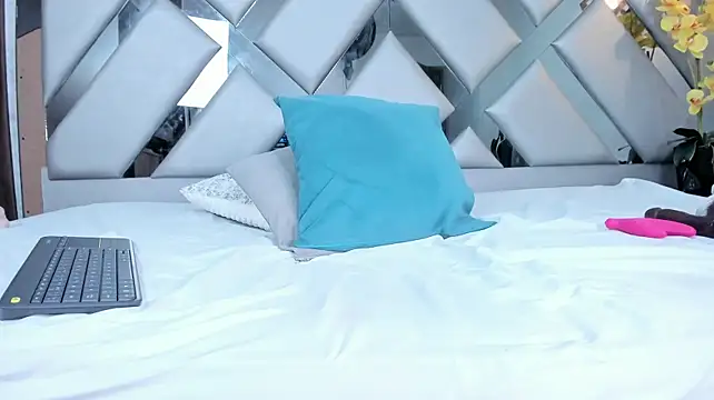 Rebeccamitchell - FINGERING MY ASS 'TIL IT GETS OPEN