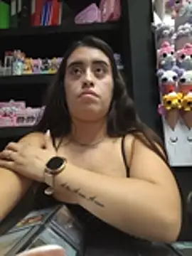 MissNyraSecret - Off top in public in store