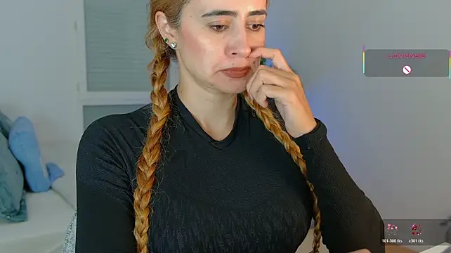 Pennyyy_ - naked and cum