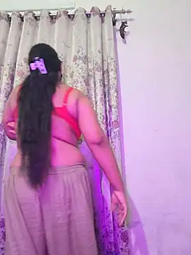 Night-Queen-2 - Suck niple