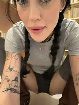 Melissa_crazy - make me very wet among books 📚💦