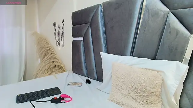 MiniLove_01 - rub my pussy in a naughty way