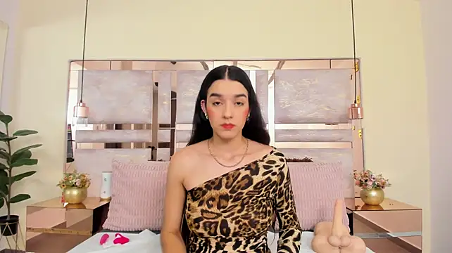 CelesteCox - to wear nipple covers