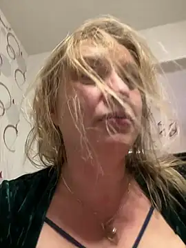 SweetOlga - Just make me smile