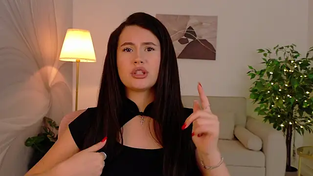 Milaleoneli - squeeze boobs
