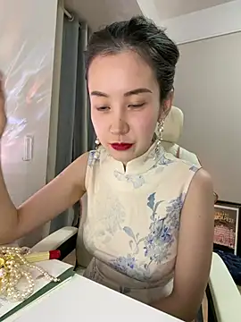 Gigi_UwU_ - 全裸跳舞💃🏻naked dance~