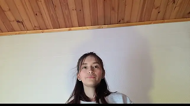 Aura_moons - show tits