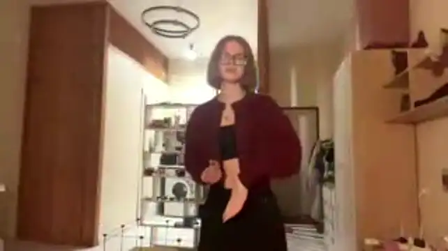 ShantaySteeves - Soft spin in this outfit 🔄
