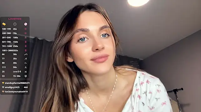 Veluxe - Squeeze my boobs close to cam