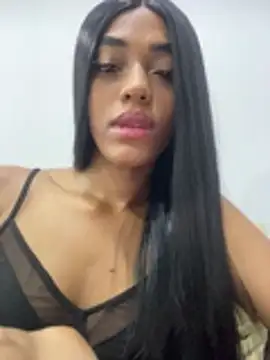 Chocolate__pussy - Undressing and fingers in virgin pussy