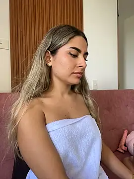 Kataliina___ - get naked+slap pussy hard
